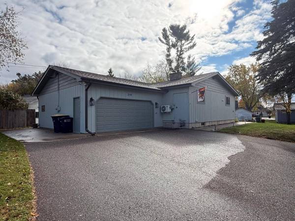 319 BIRCH ST N, Eagle River, WI 54521