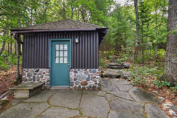 6014 BLACK OAK LAKE RD S, Land O Lakes, WI 54540