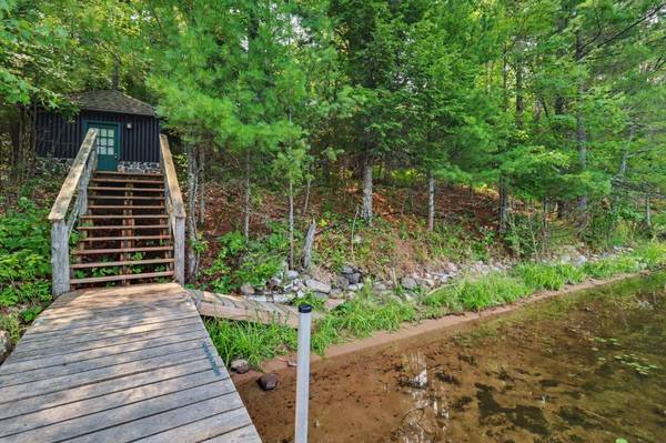 6014 BLACK OAK LAKE RD S, Land O Lakes, WI 54540