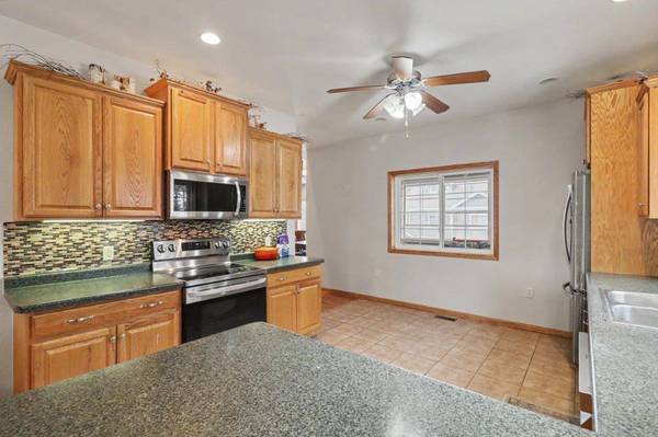 740 RIVER EDGE #B, Eagle River, WI 54521