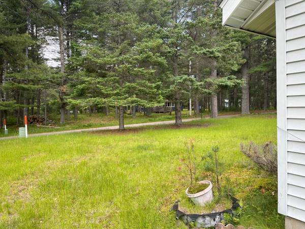 8127 RAINBOW DR E, St Germain, WI 54558