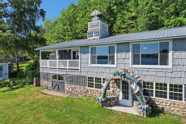 10175 LOWER RD, Arbor Vitae, WI 54568