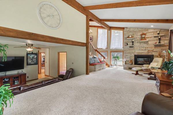 837 RAILROAD ST N, Eagle River, WI 54521