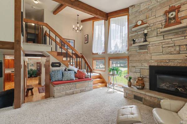 837 RAILROAD ST N, Eagle River, WI 54521