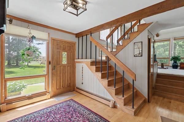837 RAILROAD ST N, Eagle River, WI 54521