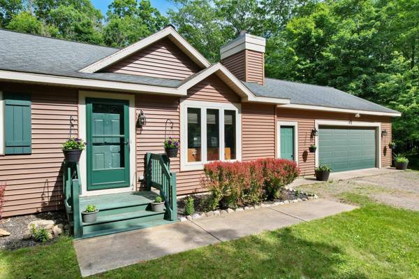 7094 WOODLAND DR, Star Lake, WI 54561