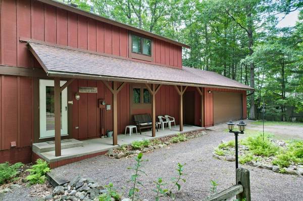 9739 LEE LAKE RD, Hazelhurst, WI 54531