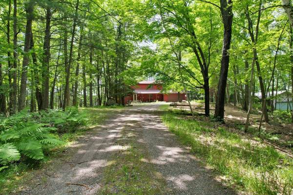 9739 LEE LAKE RD, Hazelhurst, WI 54531
