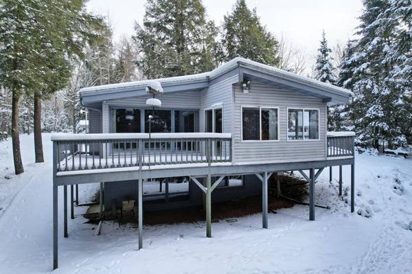 8106 FOREST WOOD LN, St Germain, WI 54558