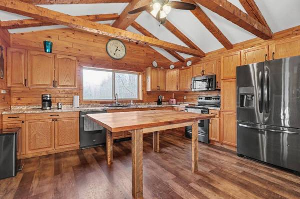 2340 CROKER RD, Eagle River, WI 54521