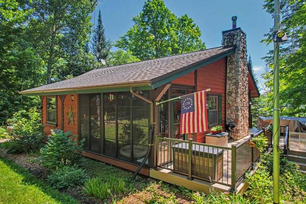 2970 KENTUCK LN, Eagle River, WI 54521