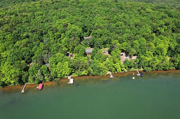 2970 KENTUCK LN, Eagle River, WI 54521