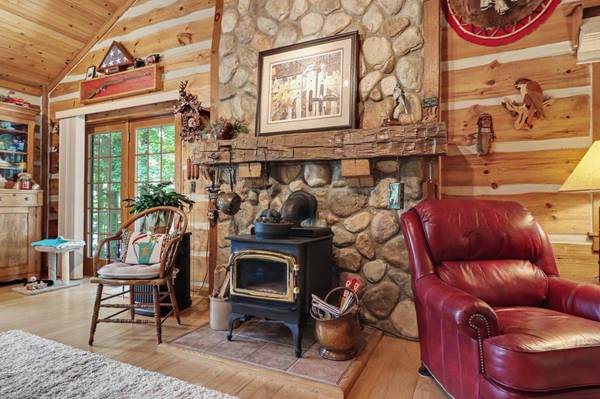 2970 KENTUCK LN, Eagle River, WI 54521