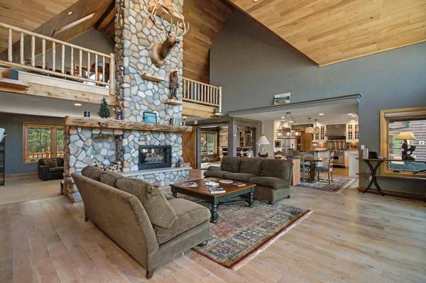 2952 KERR LN, Phelps, WI 54554