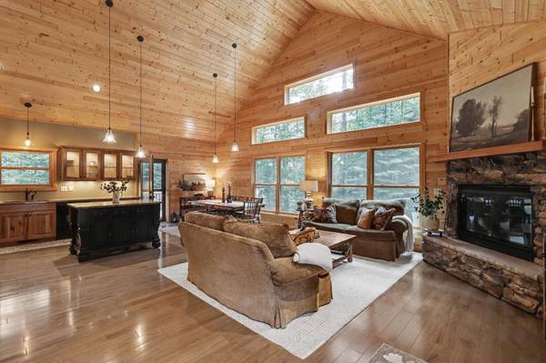 8004 FOUR MILE LAKE RD, Three Lakes, WI 54562