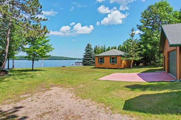 2518 MILLERVILLE RD, Phelps, WI 54554