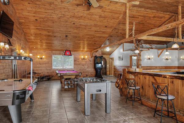 2624 HOLIDAY LODGE LN, Phelps, WI 54554