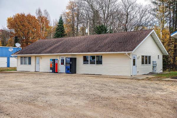 2192 HWY 17, Phelps, WI 54554