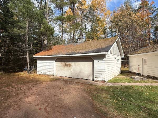 24076 BIRCH LAKE RD, Watersmeet, MI 49969