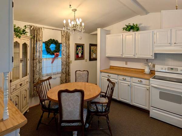 4252 SPRUCE LN, Eagle River, WI 54521