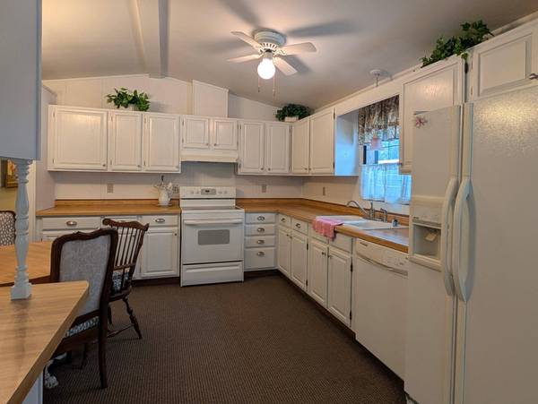 4252 SPRUCE LN, Eagle River, WI 54521