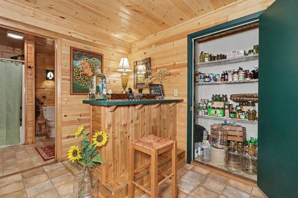 5178 HIDEAWAY DR, Eagle River, WI 54521