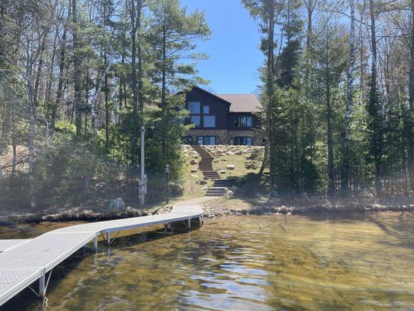 8600 GOLF COURSE RD, Sayner, WI 54560