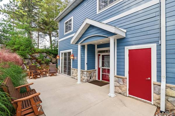 812 RIVER EDGE #A, Eagle River, WI 54521