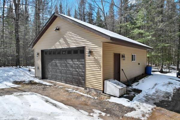 8197 LOST LAKE DR S, St Germain, WI 54558
