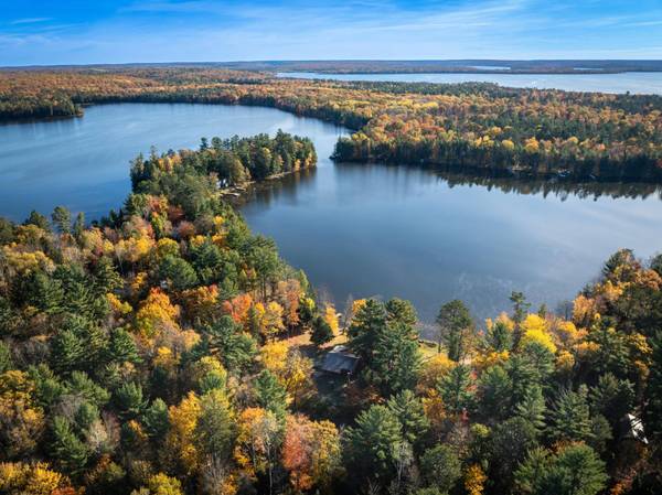 3419 JUSTICE LN, Land O Lakes, WI 54540