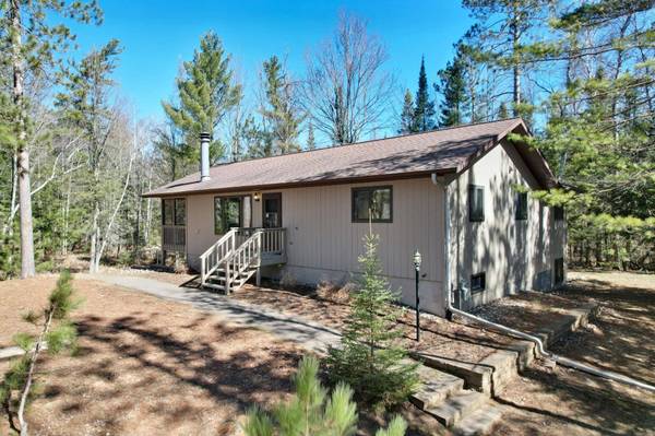 4032 NORTH SHORE DR, Rhinelander, WI 54501