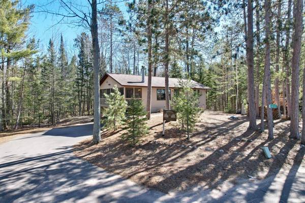 4032 NORTH SHORE DR, Rhinelander, WI 54501