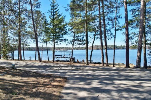 4032 NORTH SHORE DR, Rhinelander, WI 54501
