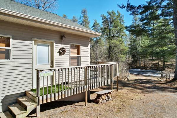 8674 PINE ACRES BLV, Saint Germain, WI 54558