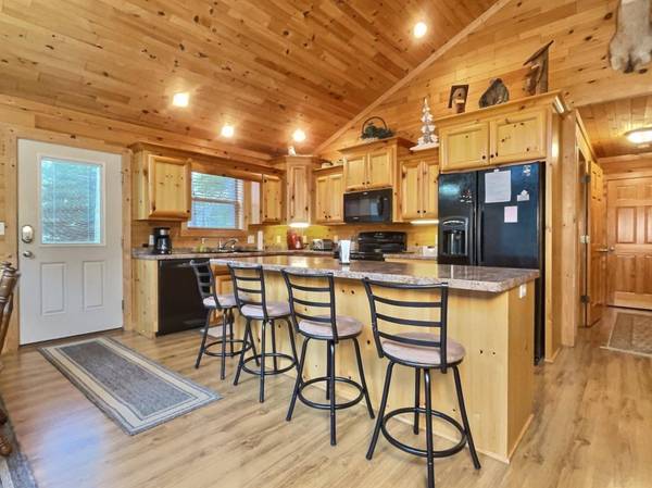 8674 PINE ACRES BLV, Saint Germain, WI 54558