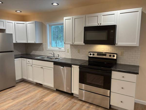 8460 FRONTIER CR W, Woodruff, WI 54568