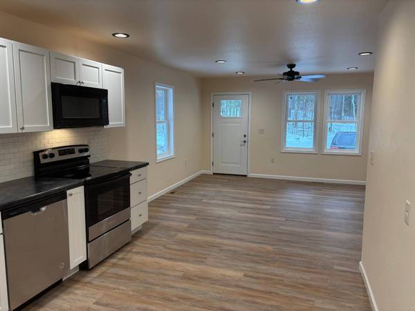 8460 FRONTIER CR W, Woodruff, WI 54568