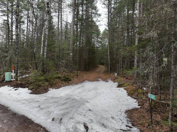 7685 OLD B RD, Land O Lakes, WI 54540