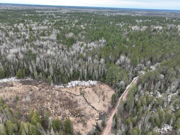 7685 OLD B RD, Land O Lakes, WI 54540