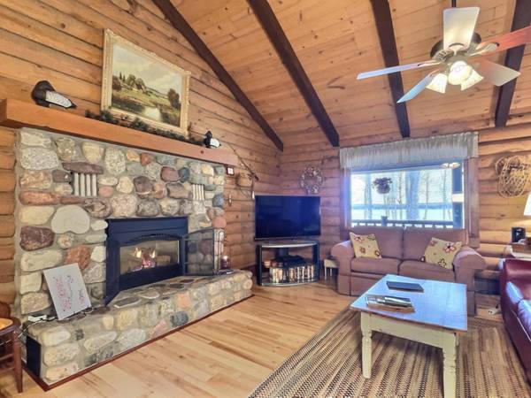 2980 KERR LN, Phelps, WI 54554