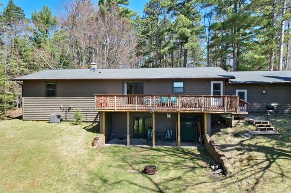 8475 HILLCREST LN, Saint Germain, WI 54558