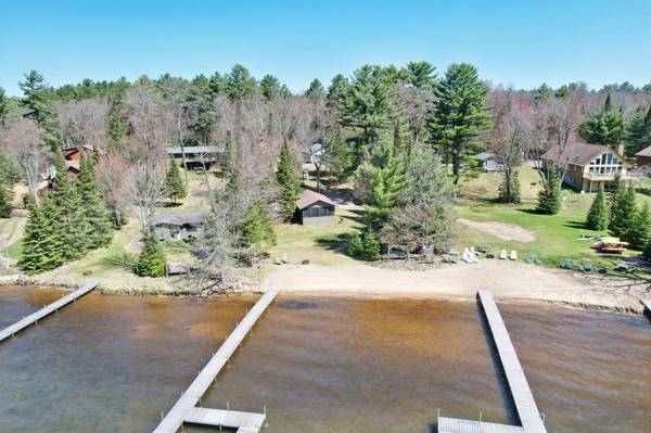 8475 HILLCREST LN, Saint Germain, WI 54558