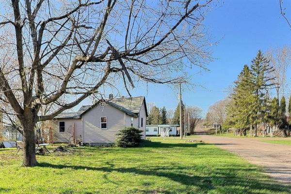 114 ELM ST, Greenland, MI 49929