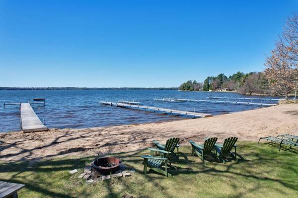 8475 HILLCREST LN, Saint Germain, WI 54558