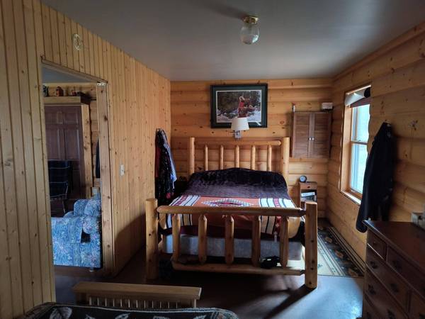 130 HWY 2, Stambaugh, MI 49935