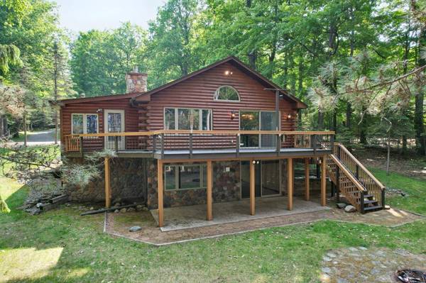 1683 CARPENTER LAKE RD W, Eagle River, WI 54521