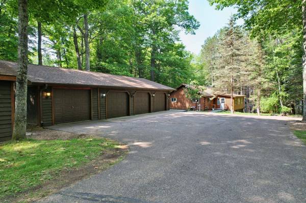 1683 CARPENTER LAKE RD W, Eagle River, WI 54521