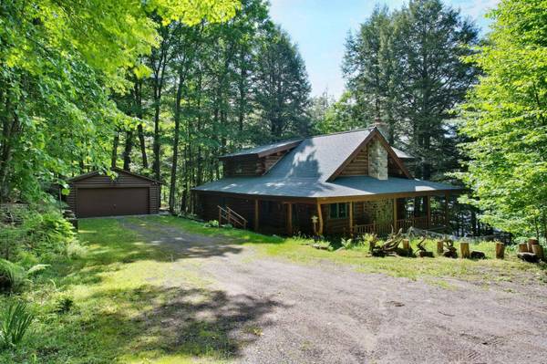 243 SMOKY LAKE DR, Iron River, MI 54554
