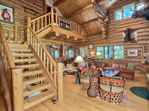 243 SMOKY LAKE DR, Iron River, MI 54554