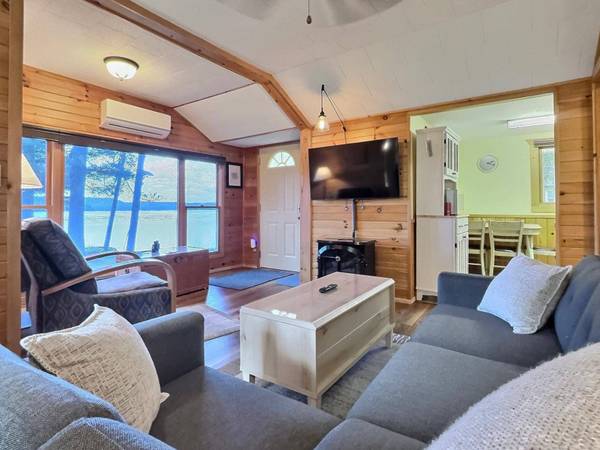 8190 LOST LAKE DR S, St Germain, WI 54558